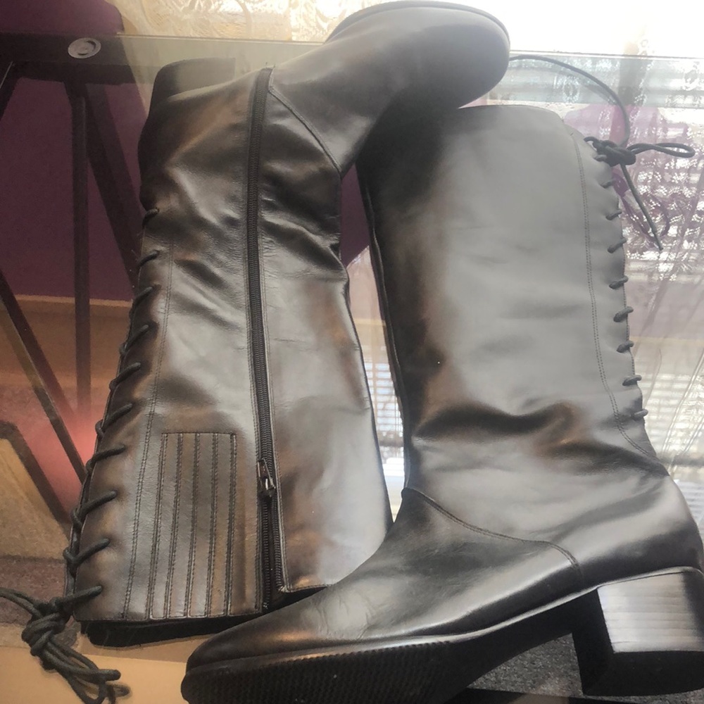 Lace up leather boots